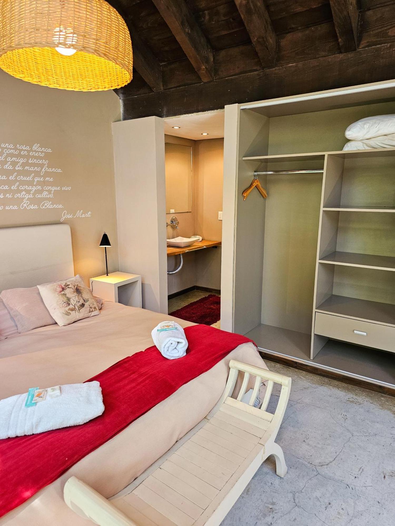 Das Rosenhaus Apart Hotel By Rosas Blancas San Martin de los Andes Room photo